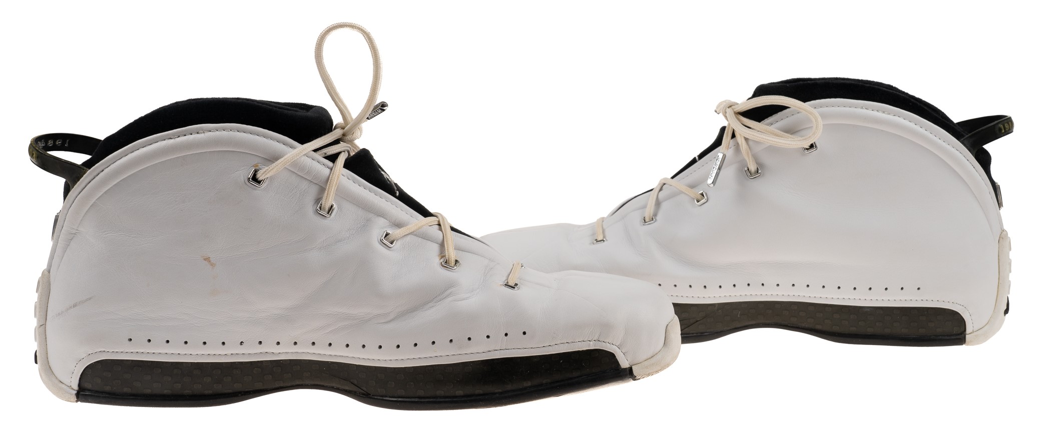 Circa 2003-2004 Reggie Miller Indiana Pacers Signed Game-Used Nike Air Jordan Shoes - Team Provenance!