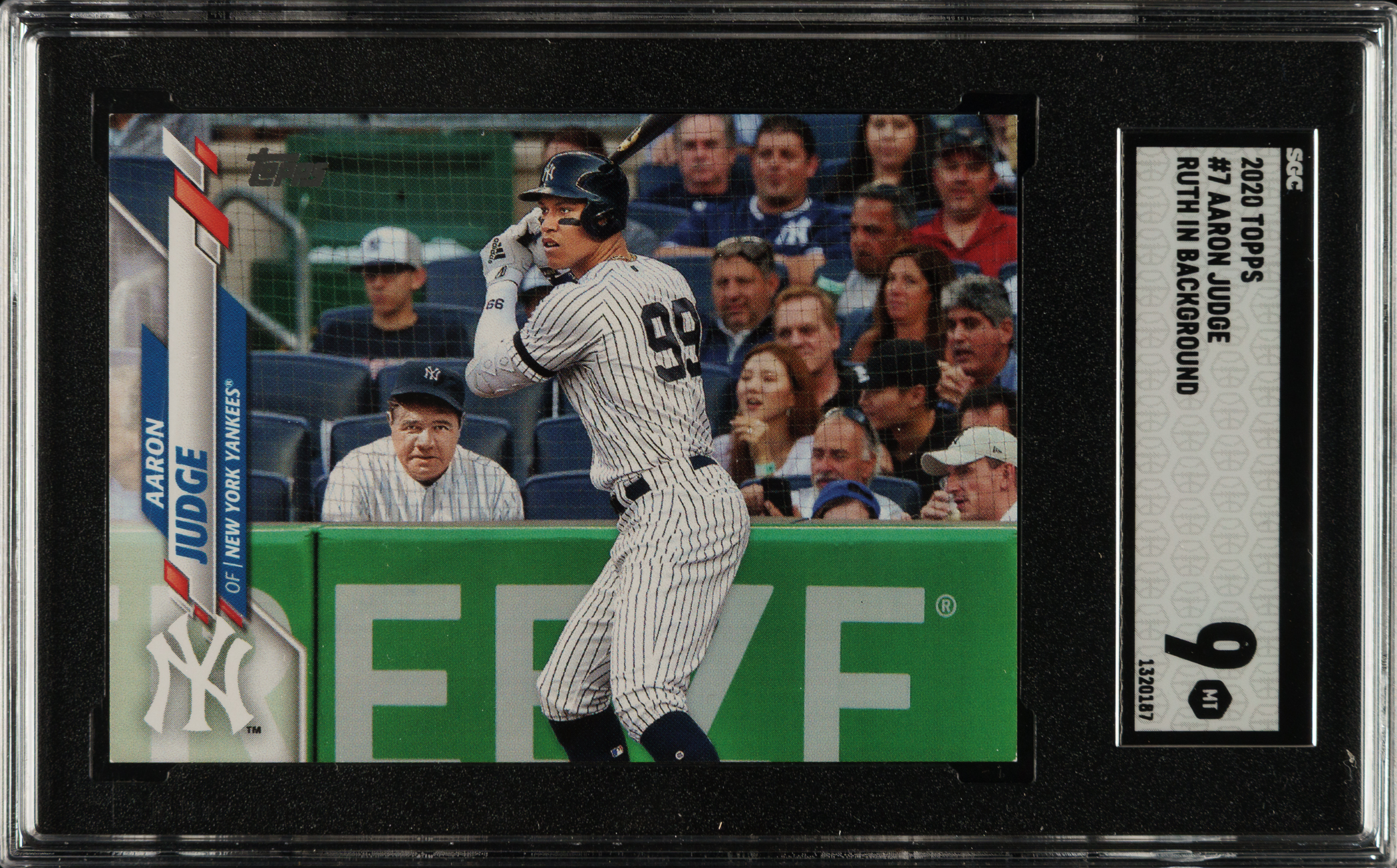 2020 Topps #7 Aaron Judge Ruth in Background SSP SGC MINT 9 | REA